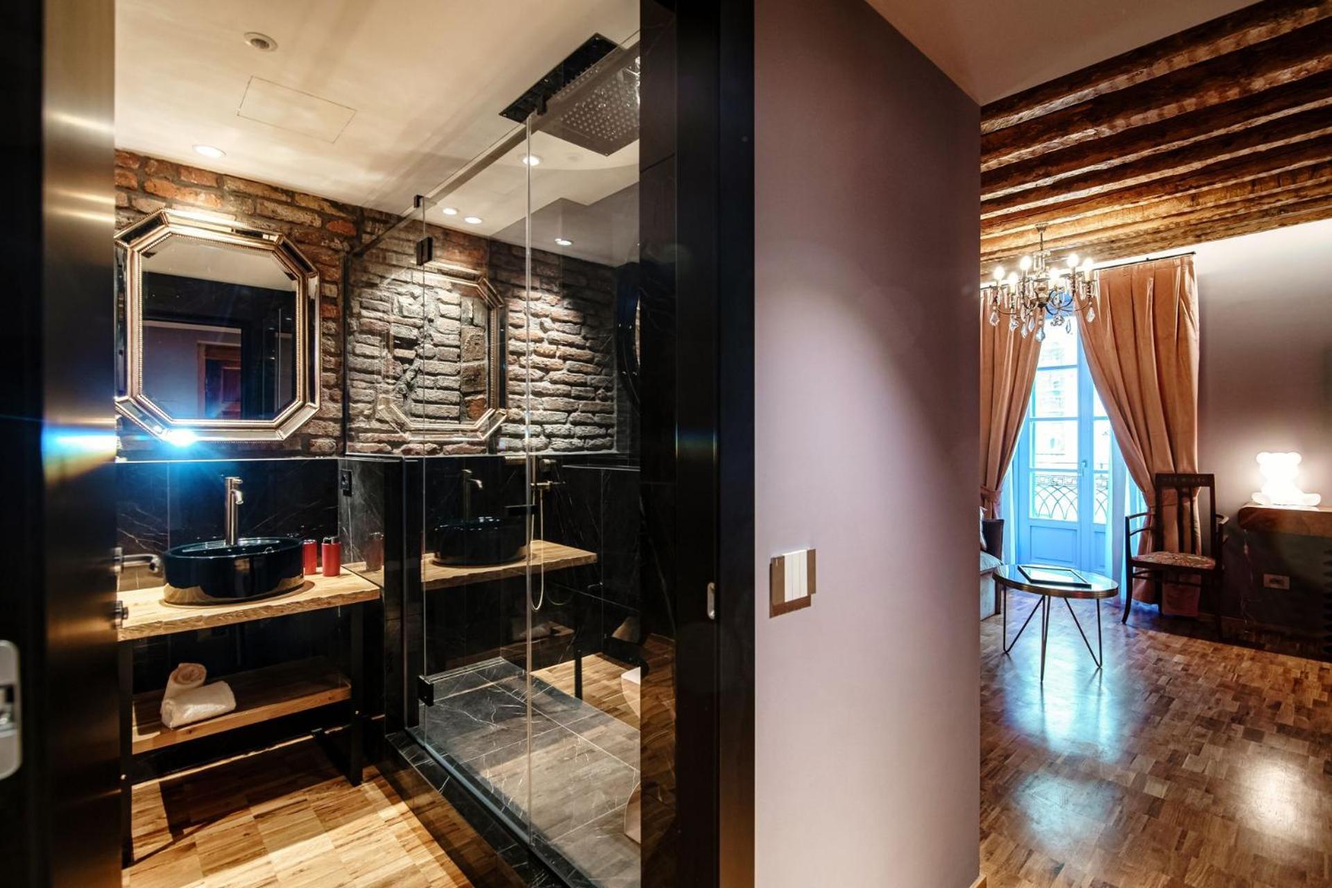 Vitrum - Como Luxury Suites Oda fotoğraf